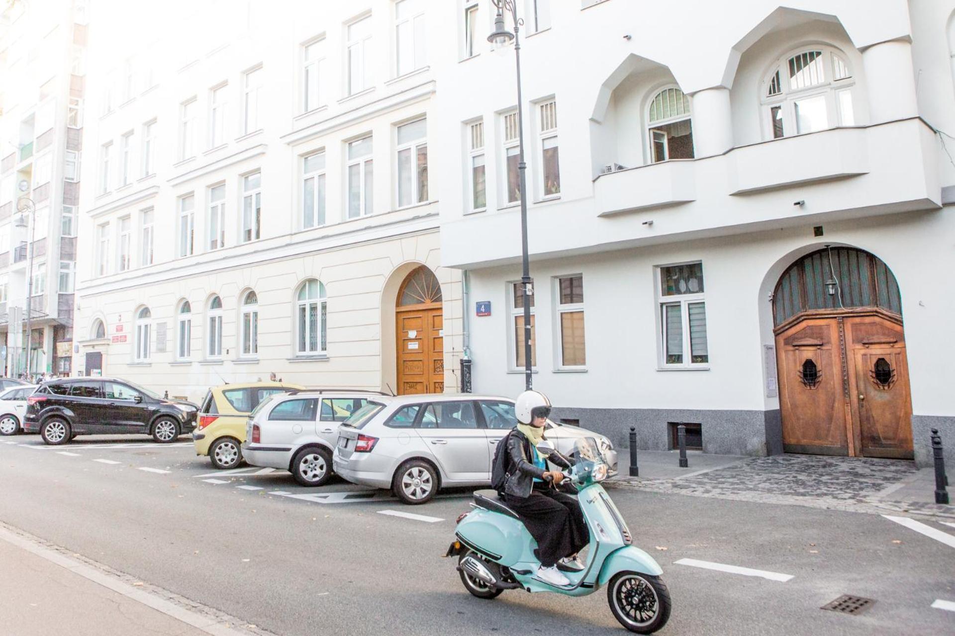 Apartamento Oomph Vintage 2Br Gem Steps From Politechnika Varsovia Exterior foto